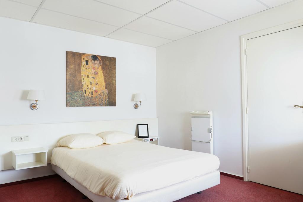 Hotel Js Epen