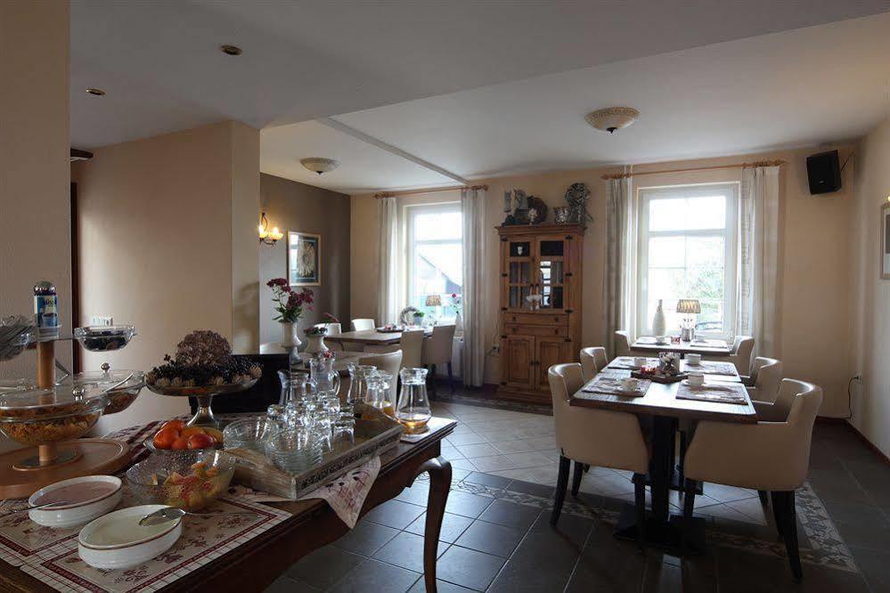 Hotel Js Epen